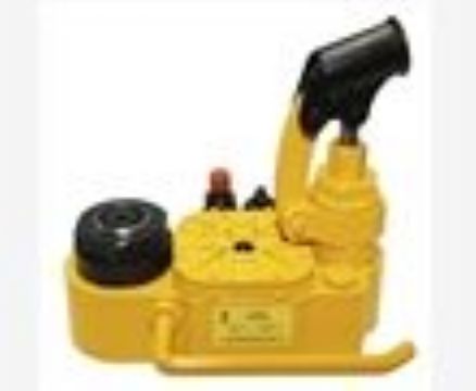 點擊查看詳細(xì)信息<br>標(biāo)題：YQ-88B型高鐵液壓起道器 閱讀次數(shù)：2179