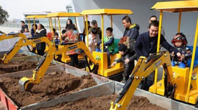 點(diǎn)擊查看詳細(xì)信息<br>標(biāo)題：游樂(lè)挖掘機(jī)價(jià)格優(yōu)惠 閱讀次數(shù)：2270