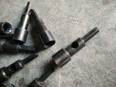 點(diǎn)擊查看詳細(xì)信息<br>標(biāo)題：錨索攪拌器 閱讀次數(shù)：2154